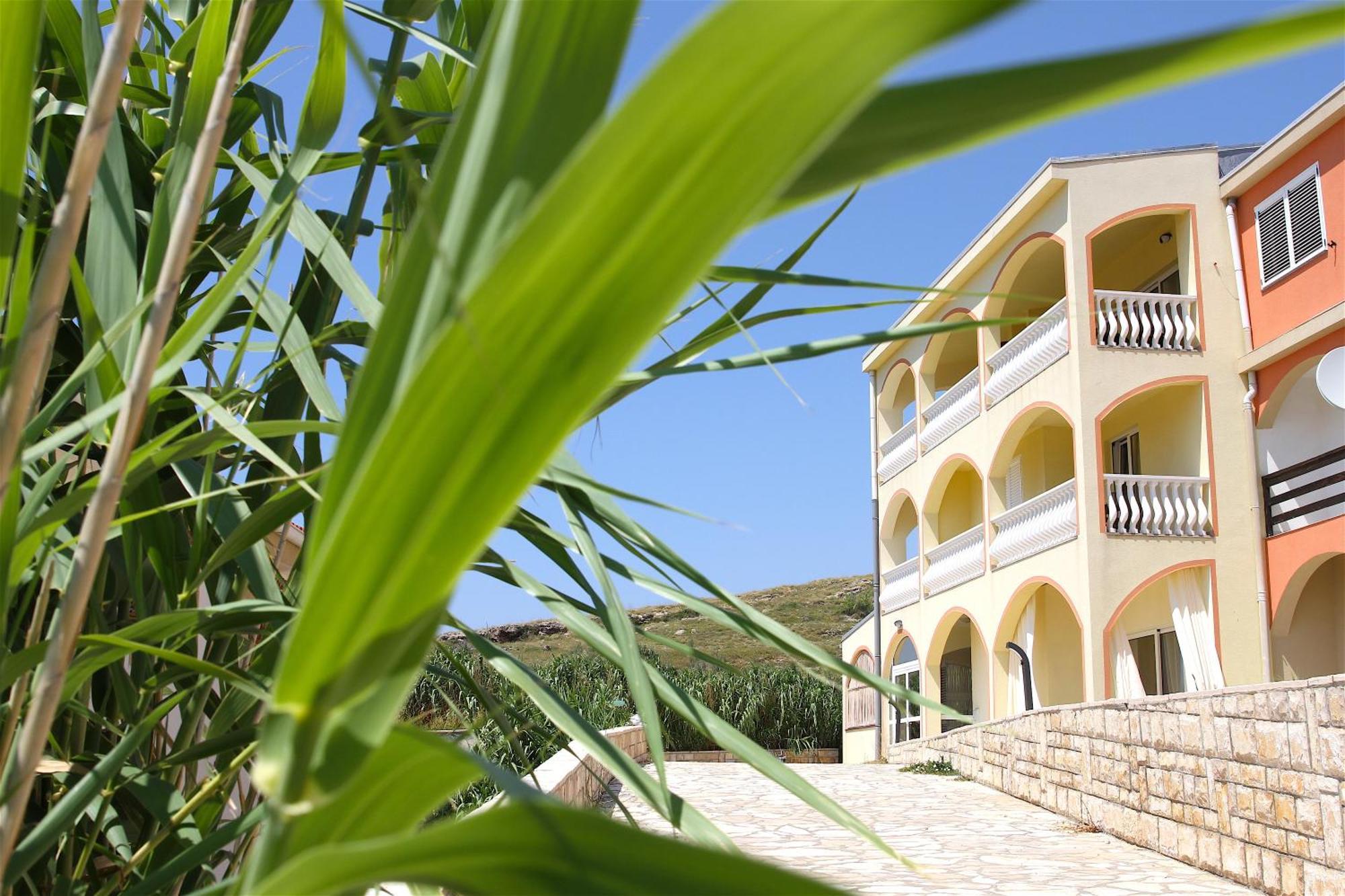 Villa Luka Паг Экстерьер фото